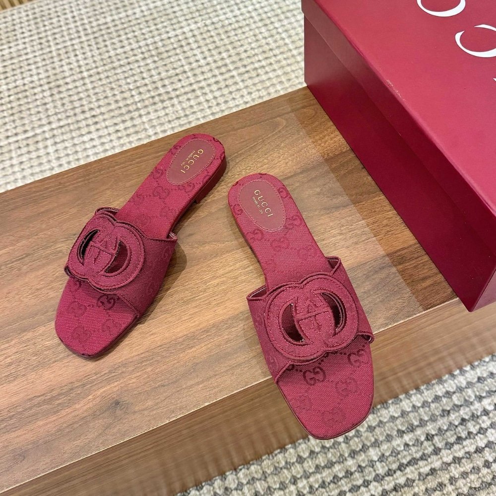 Gvc*1 Women Slide Sandal With Interlocking G Rosso Ancora Red Gg Canvas 790447 9Sf00 8549