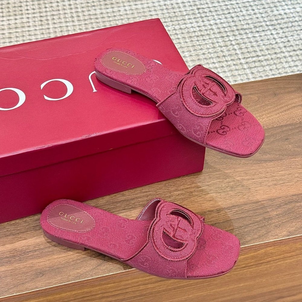 Gvc*1 Women Slide Sandal With Interlocking G Rosso Ancora Red Gg Canvas 790447 9Sf00 8549