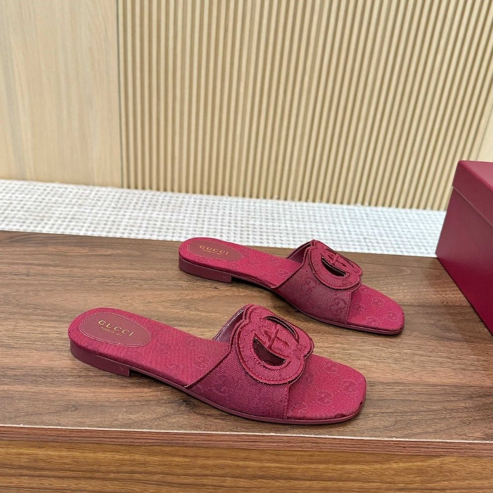 Gvc*1 Women Slide Sandal With Interlocking G Rosso Ancora Red Gg Canvas 790447 9Sf00 8549