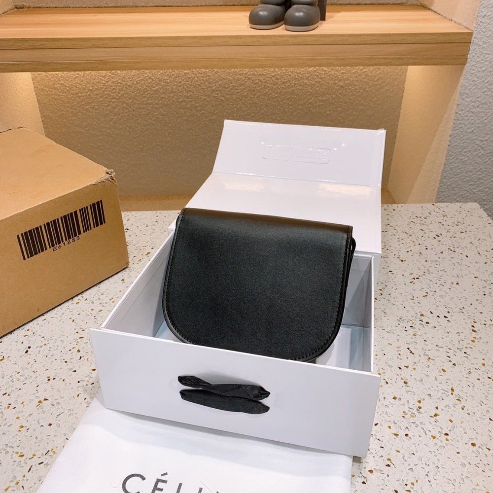 Ce1i*e Folco Cuir Triomphe In Smooth Black 18Cm 198263Du3 38No