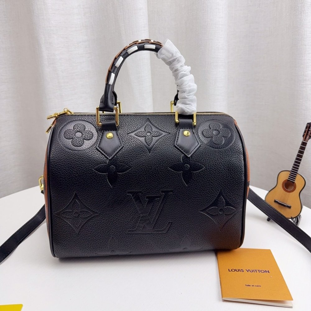L0vis Vvtt0n Speedy Bandouliere Bag Wild At Heart Monogram Empreinte Giant Black 26Cm