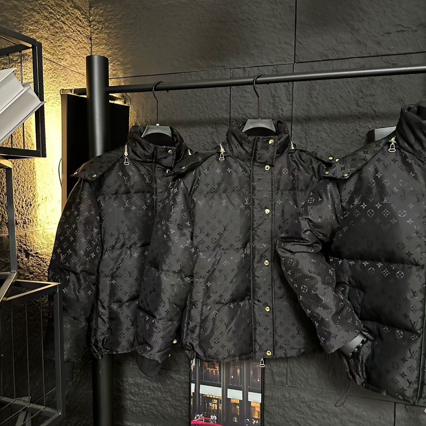 L0vis Vvtt0n Monogram Puffer Jacket Black 1Agaem