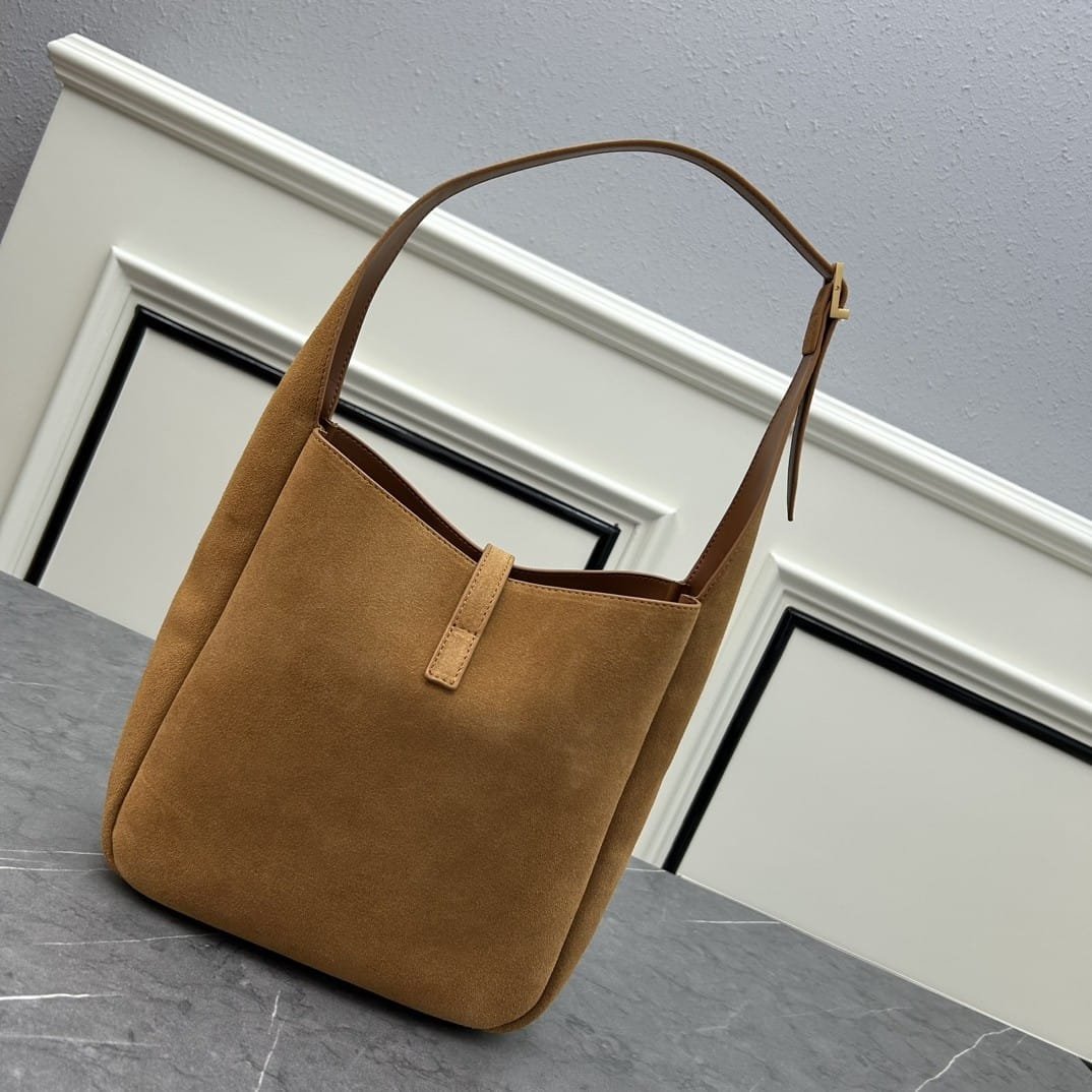 Sa1nt Lau*nt Le 5 À 7 S*pple Small In Suede Caramel Cognac 24Cm 8505331U80W2916