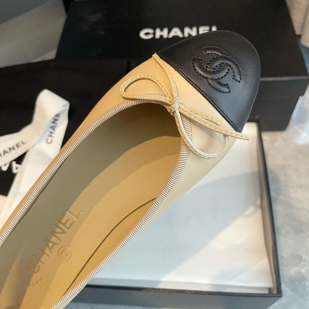 Ch**el Ballerina Beige And Black G02819 X01000 C0204