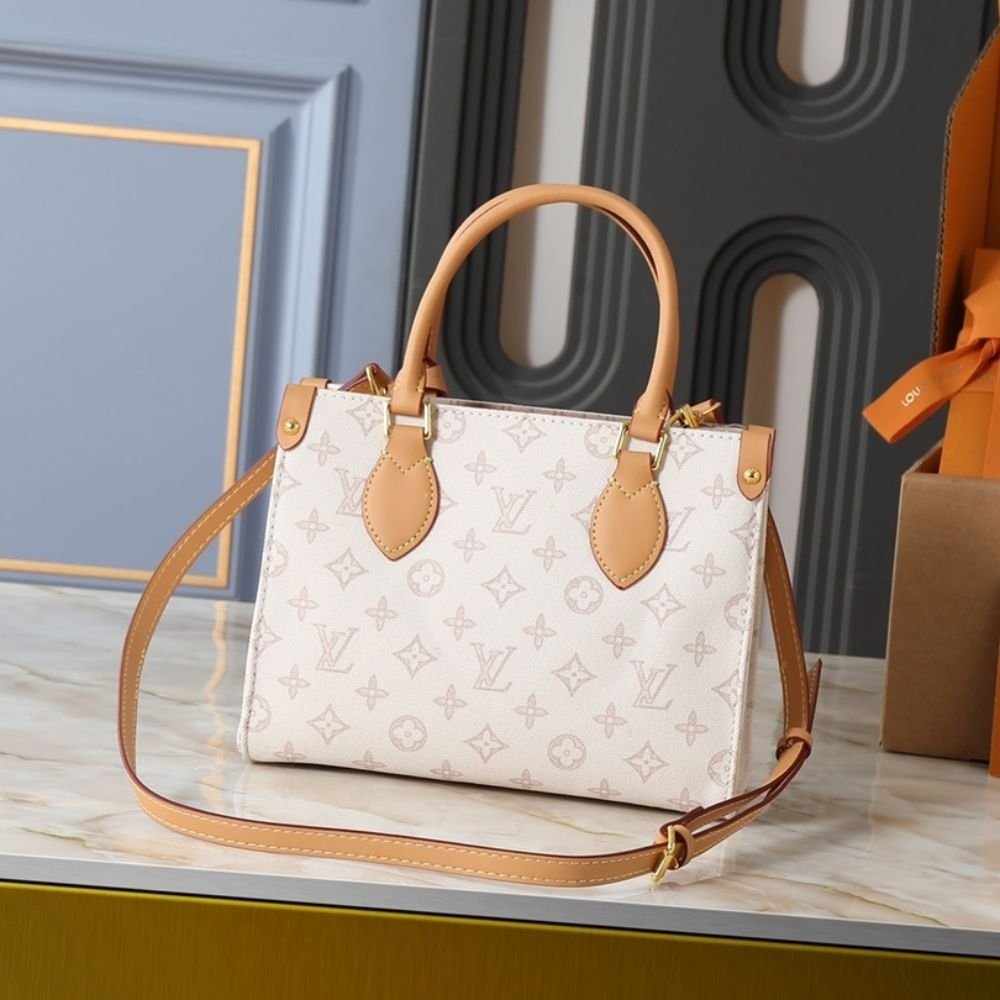 L0vis Vvtt0n Onthego PM Monogram Origine White 25Cm