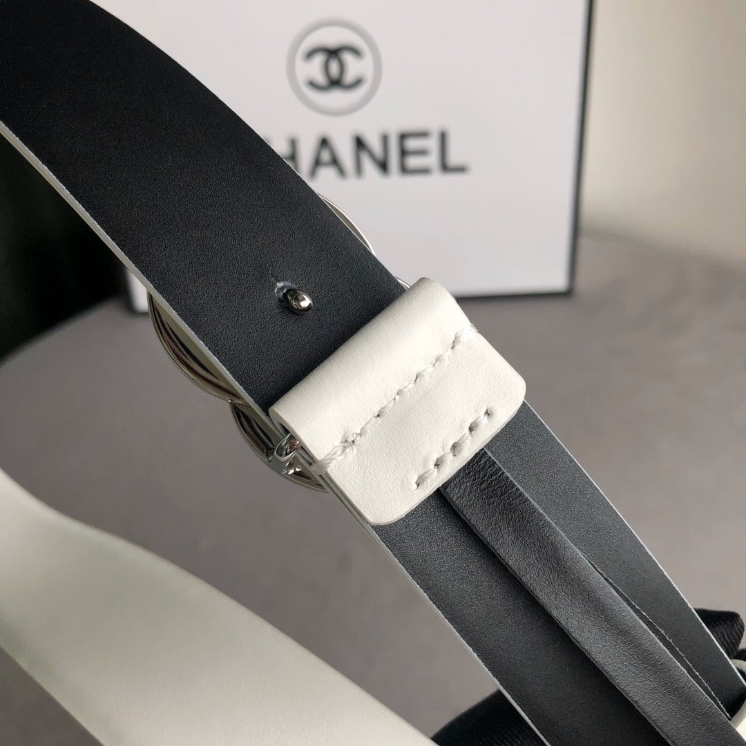 Ch**el Leather Belt With Cc Pearl And Silver Tone Metal White 3Cm