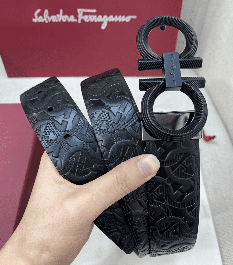 Salvatore Ferragamo Gancini Reversible Black Leather Belt