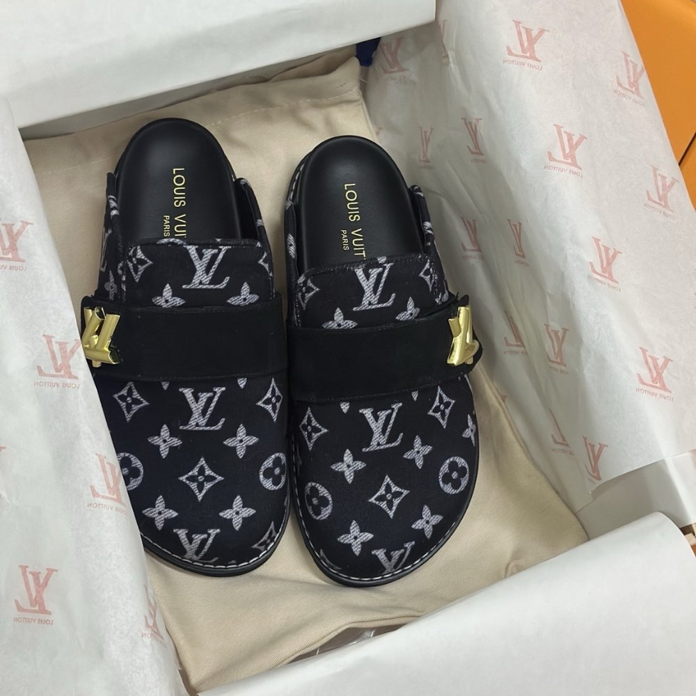 L0vis Vvtt0n Lv Cosy Flat Comfort Clog Black 1Aidou