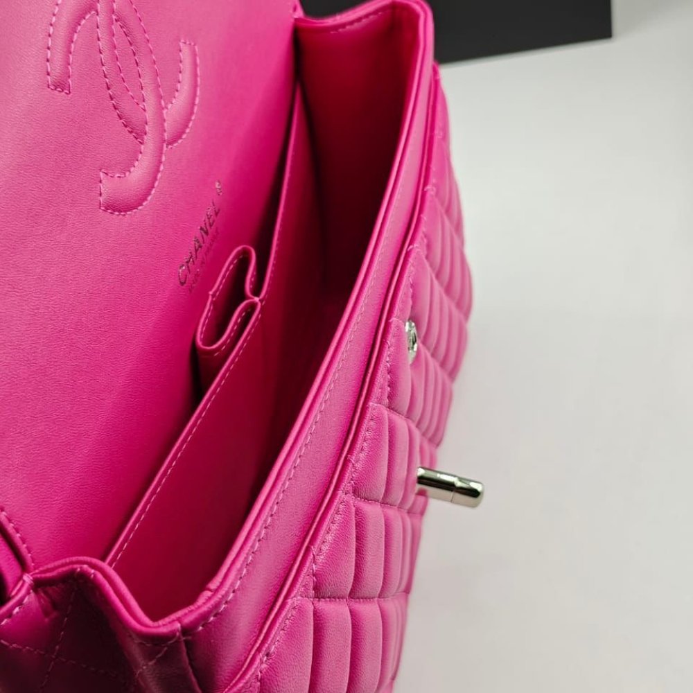 Ch**el Classic Medium Flap Bag With Silver Hardware Pink 25Cm