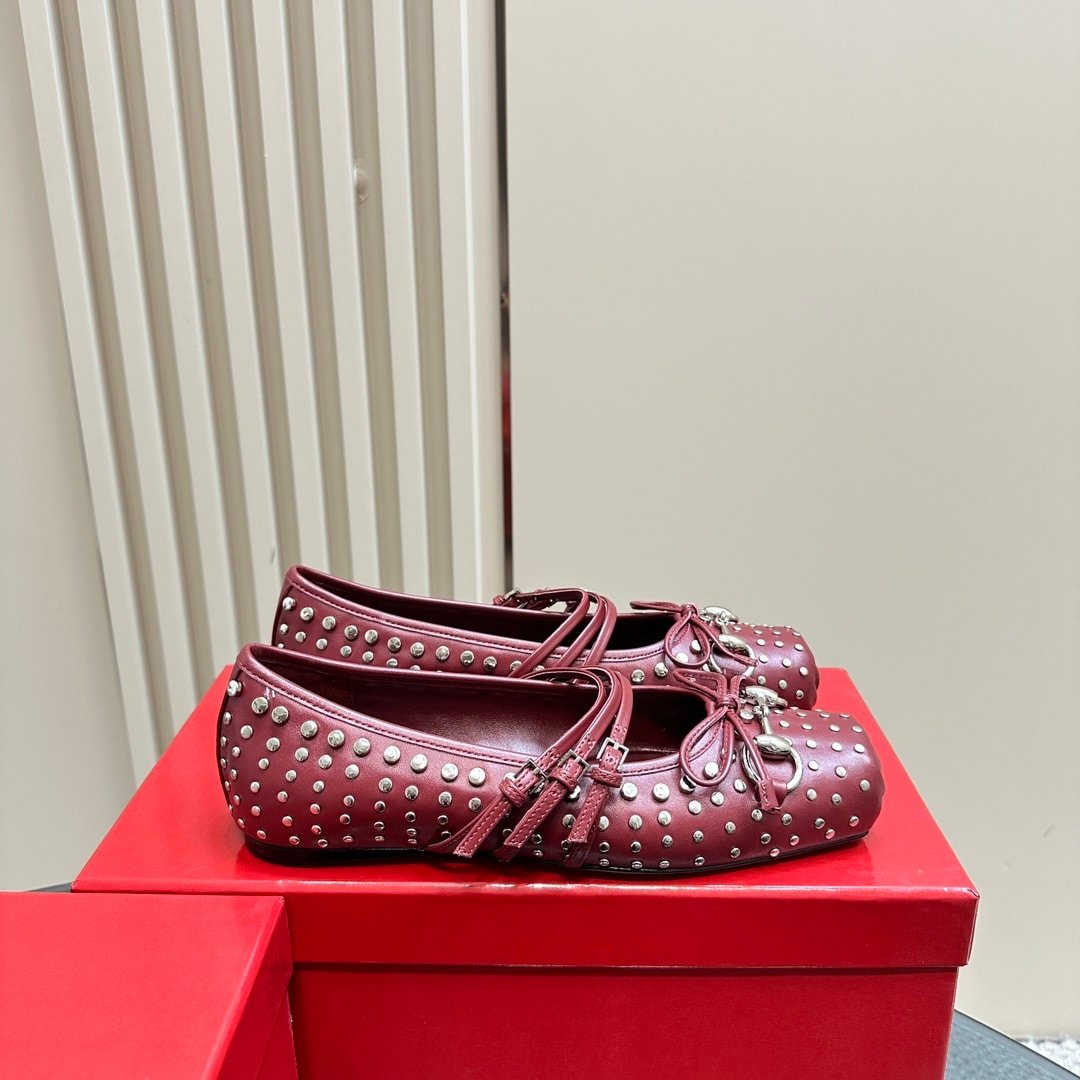 Gvc*1 Women’s Horsebit Ballet Flat Allover Studs Red 821218 Aaeev 6249