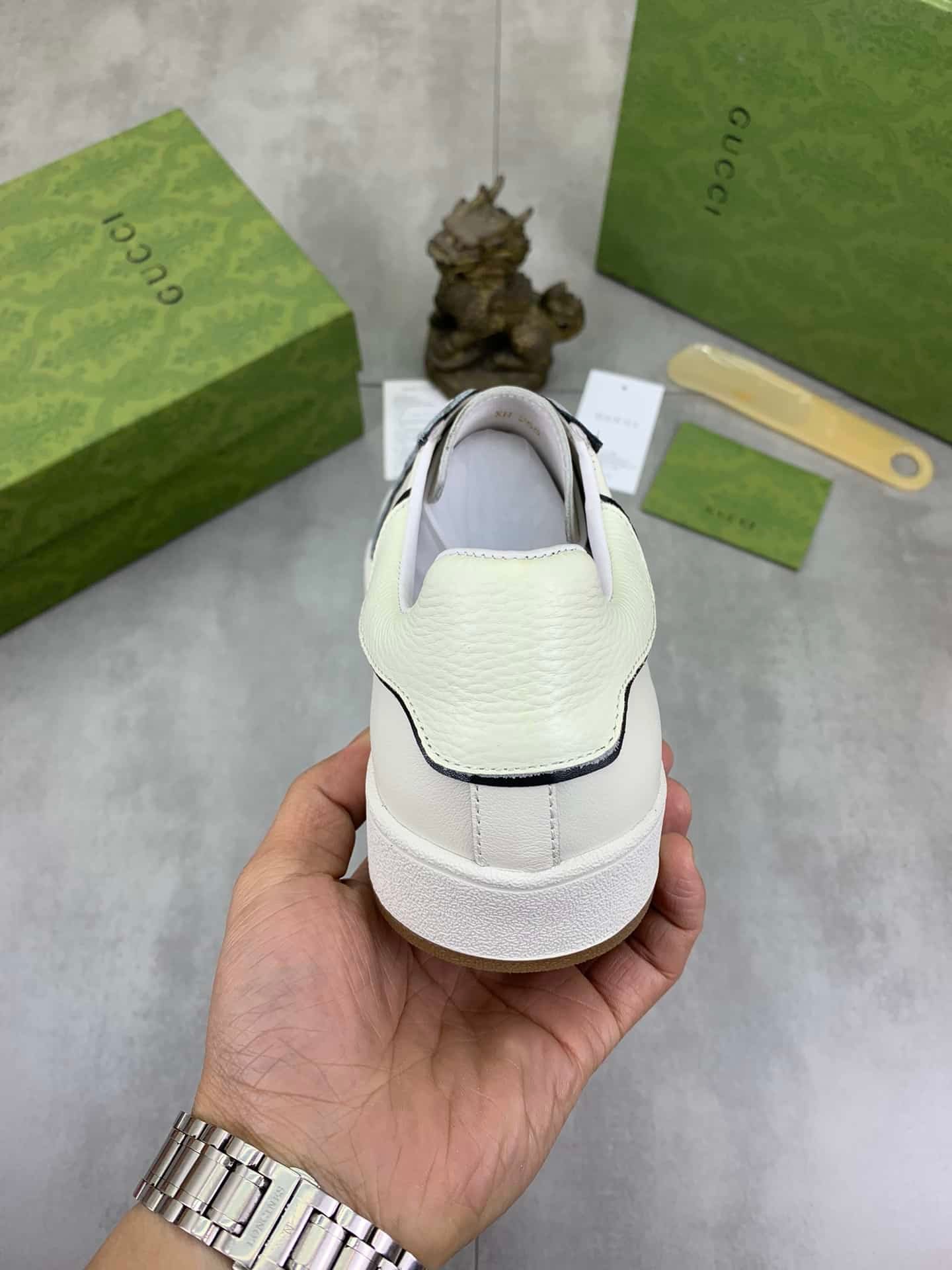 Gvc*1 Classic Fashion Sneaker With Edge White