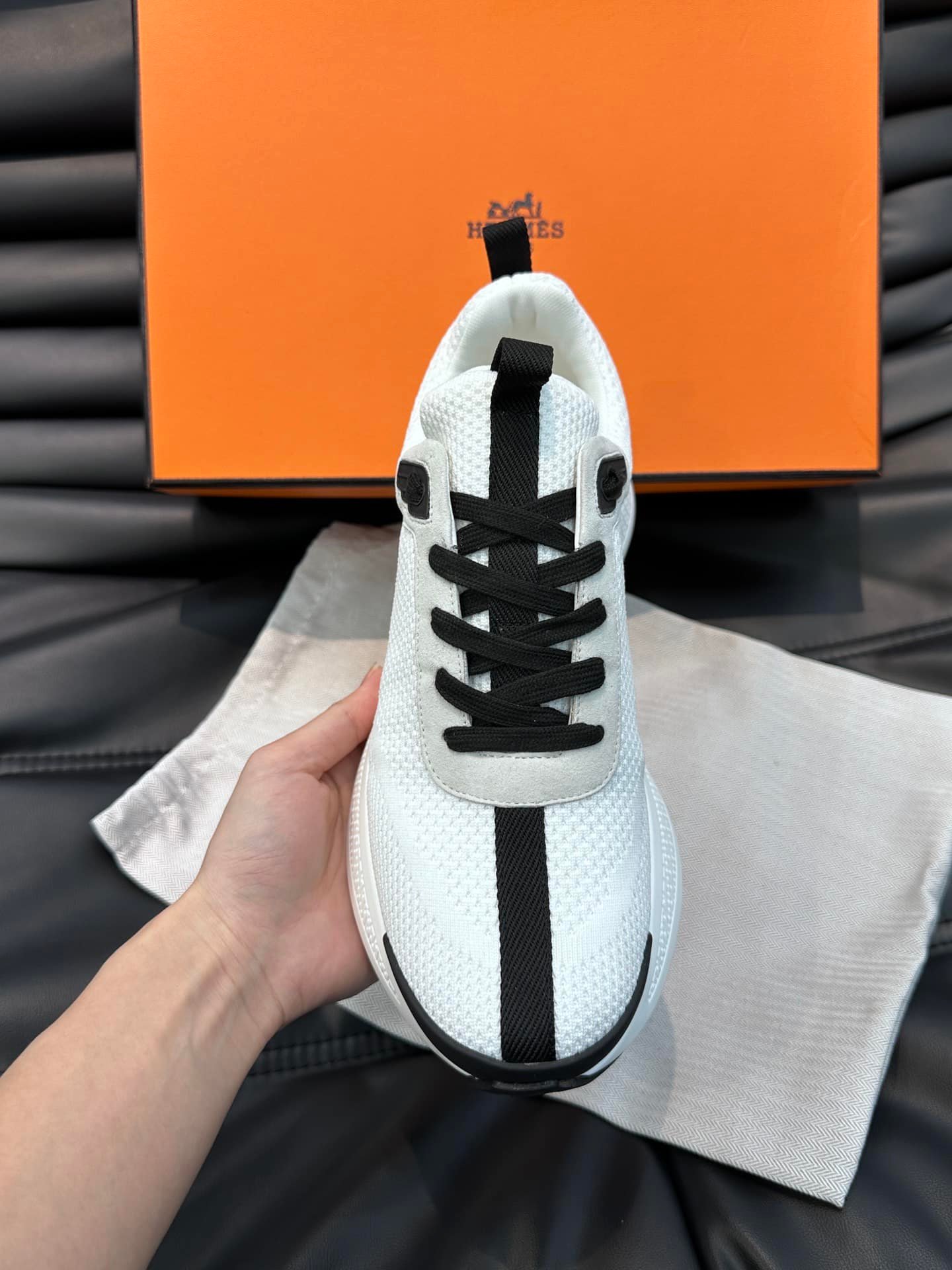 H**me5 Heros Sneaker Black White H232985Zh90400