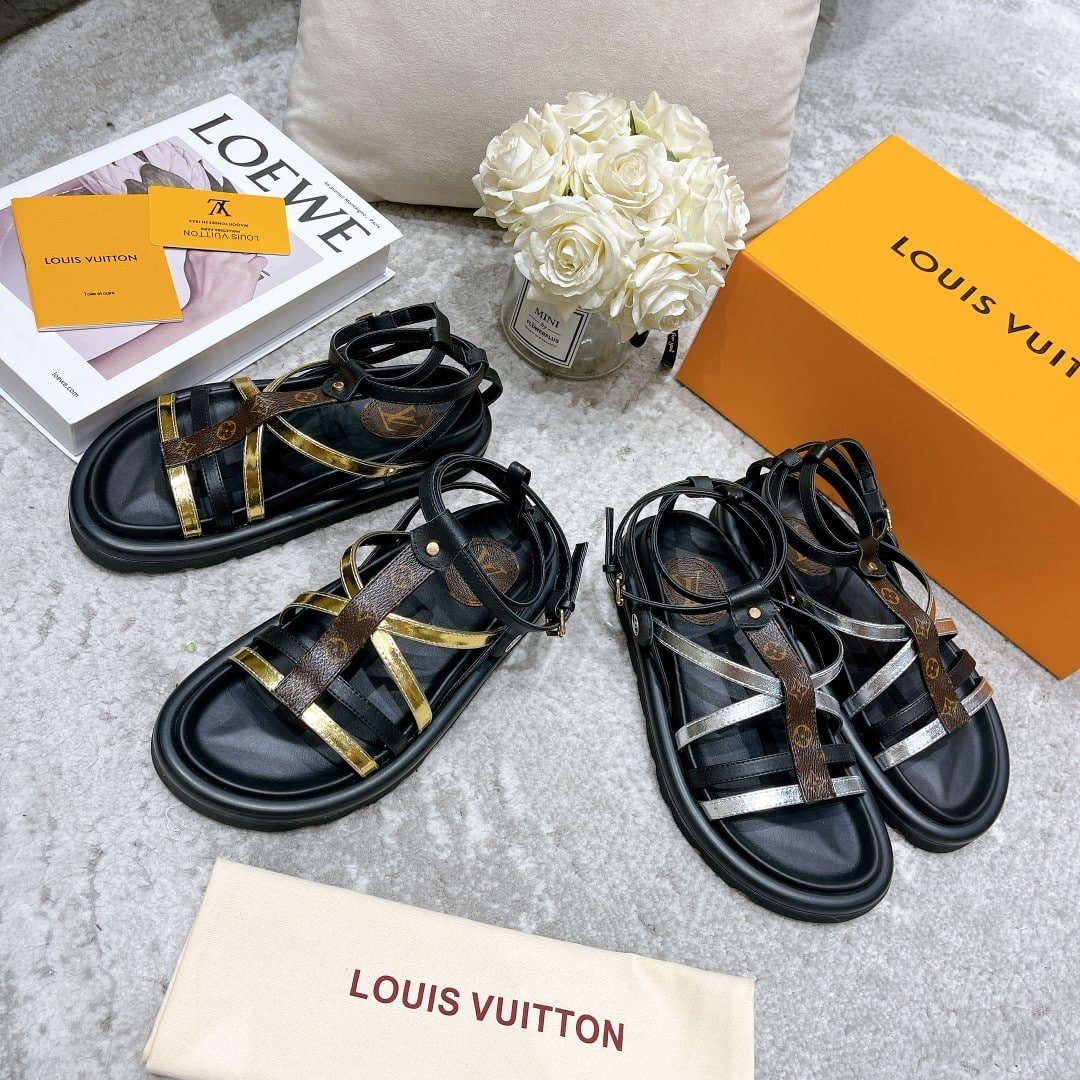L0vis Vvtt0n Pool Pillow Comfort Sandals Black And Silver