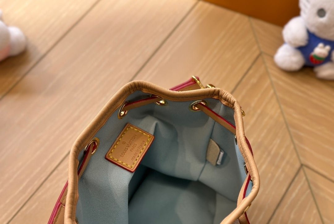 L0vis Vvtt0n Nano Noé Damier Canvas Pistachio 16Cm N40640