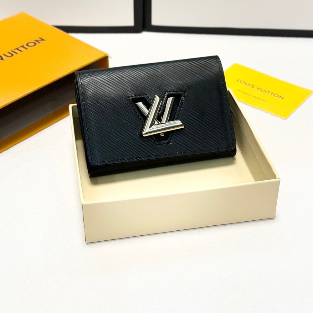 L0vis Vvtt0n Twist Compact Wallet Black 12Cm M64414