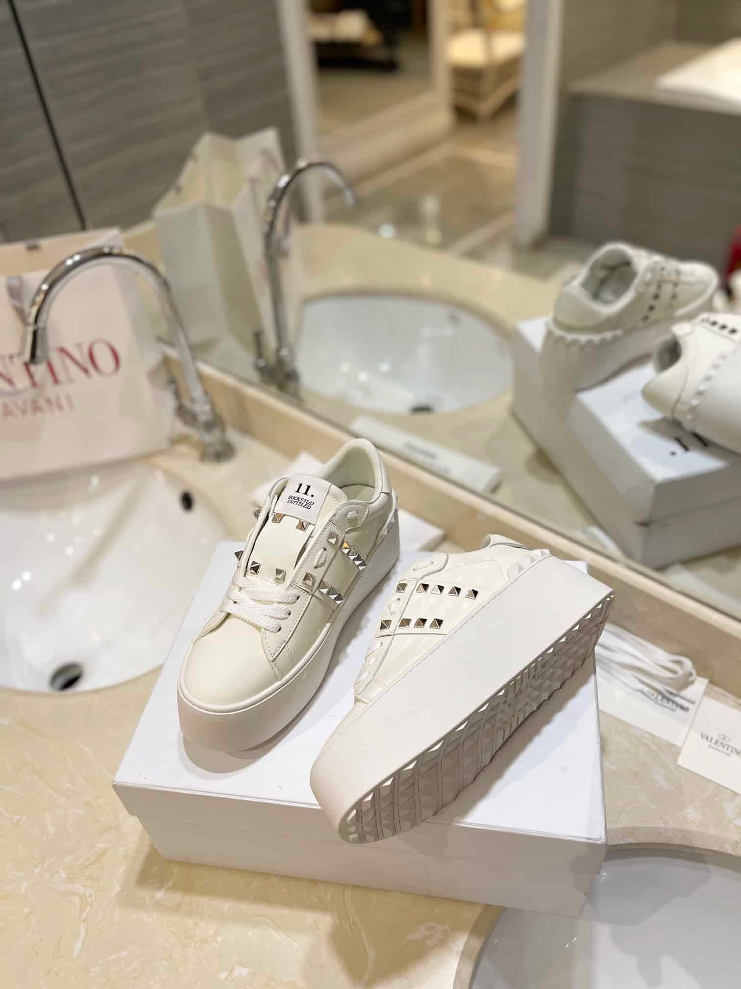 Va1e*ntin0 Garavani Flatform Rockstud Untitled Sneaker In Calfskin White 4W2S0Gg8Bhs 0Bo