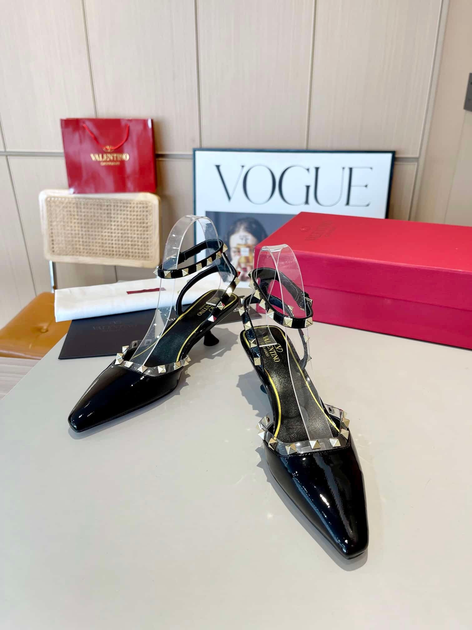 Va1e*ntin0 Garavani Rockstud Couture Pumps Black