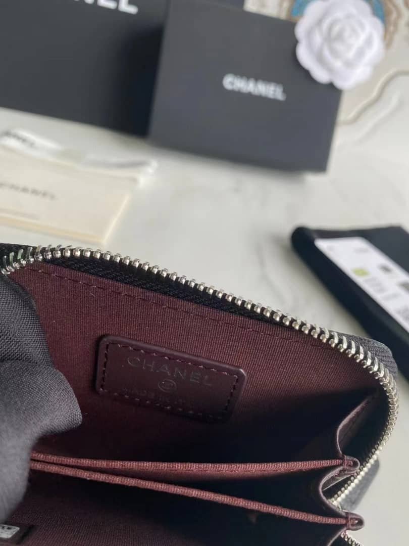 Ch**el Classic Zipped Coin Purse Wallet Gold Tone Metal Black 11Cm Ap0216 Y01588 C3906